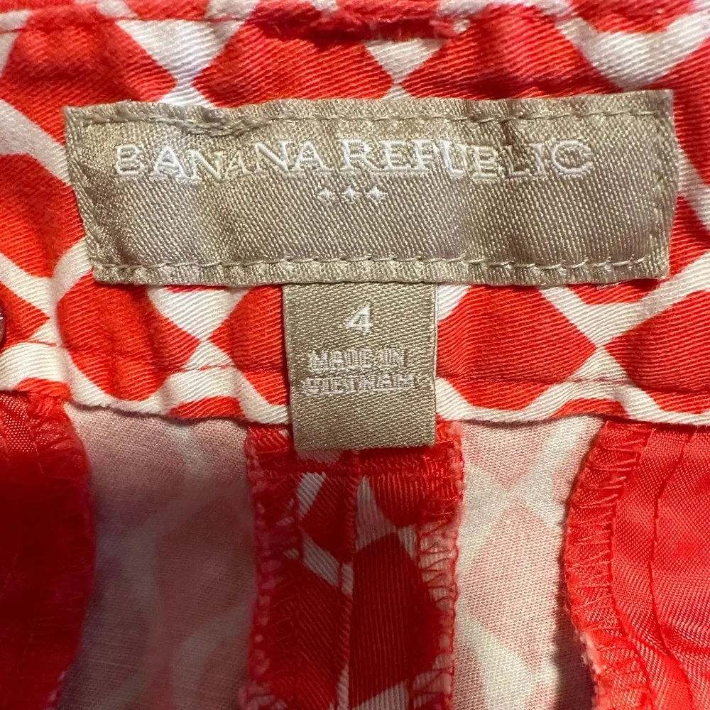 ❤️❤️ Banana Republic Red Print Shorts Size 4 Summer Preppy Casual